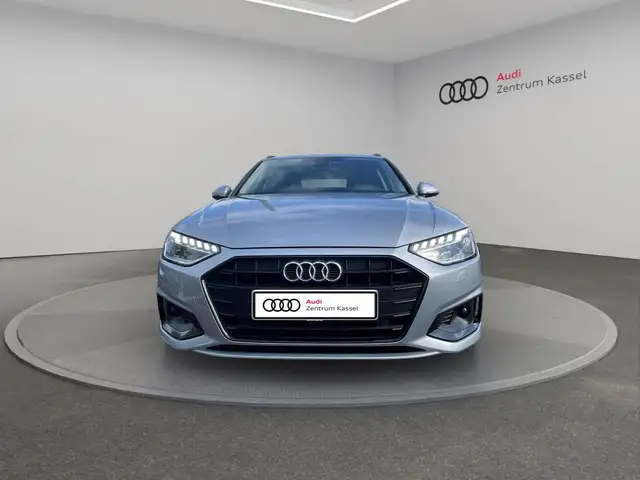 Audi A4 view 10