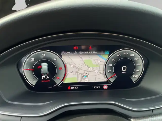 Audi A4 view 13