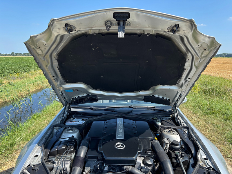 Mercedes-Benz SL 500 — photo 11