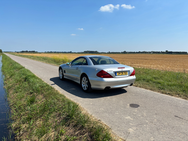 Mercedes-Benz SL 500 — photo 15