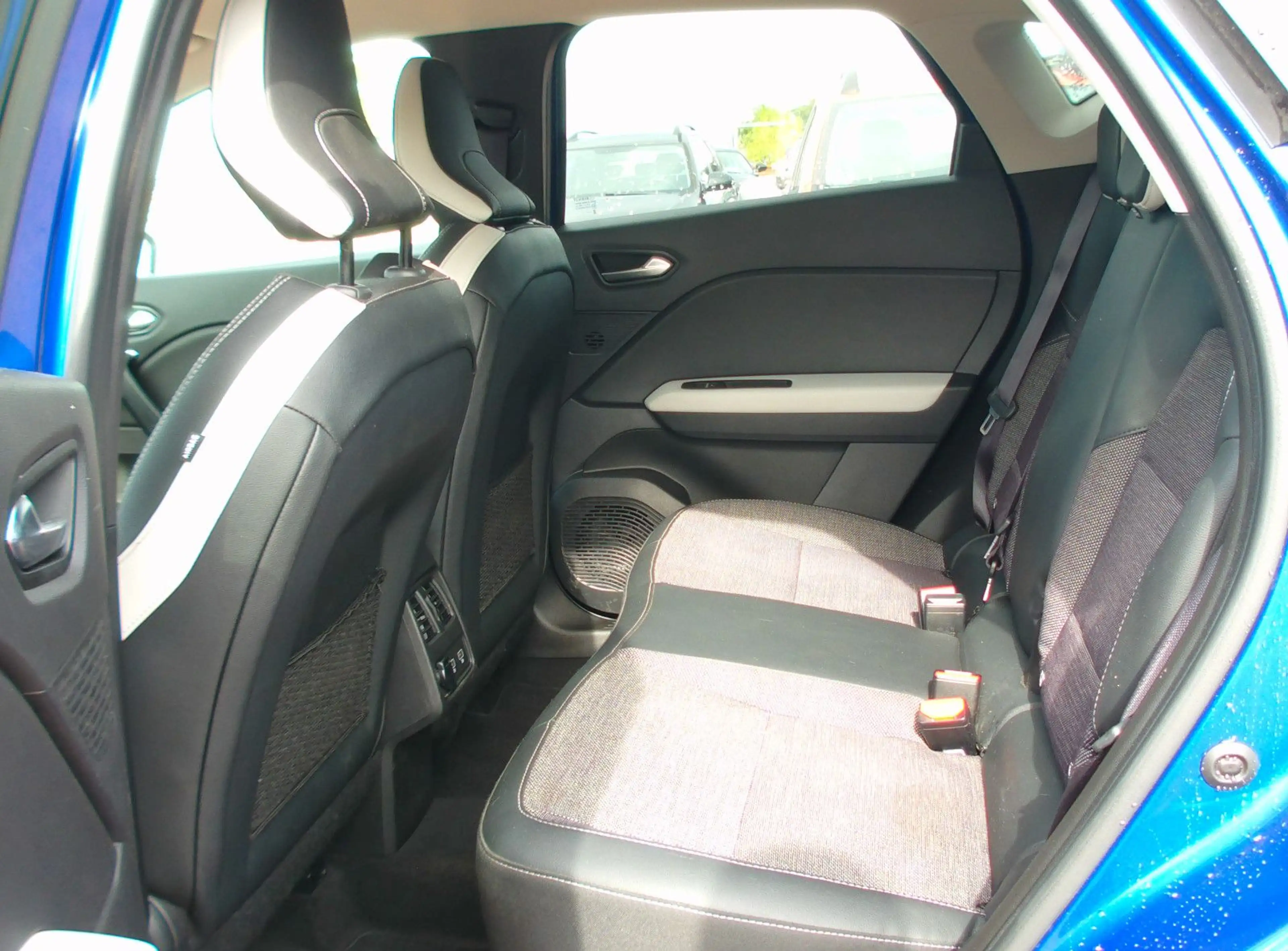 Renault Captur II Edition One.Bose.Teilleder.LED.1Hand — photo 21