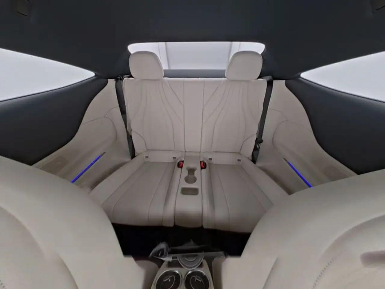 Mercedes-Benz CLE 300 e AMG Line Night macchiato Abrisskante, миниатюра 9