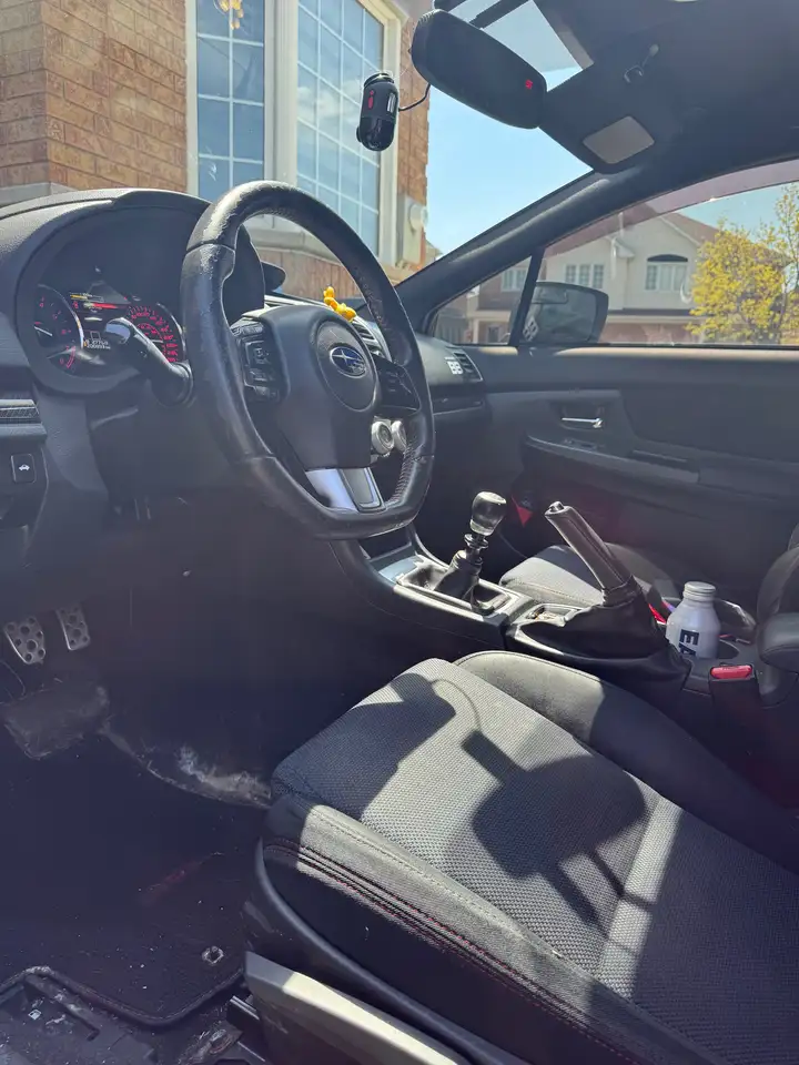 Subaru WRX снимка Subaru WRX