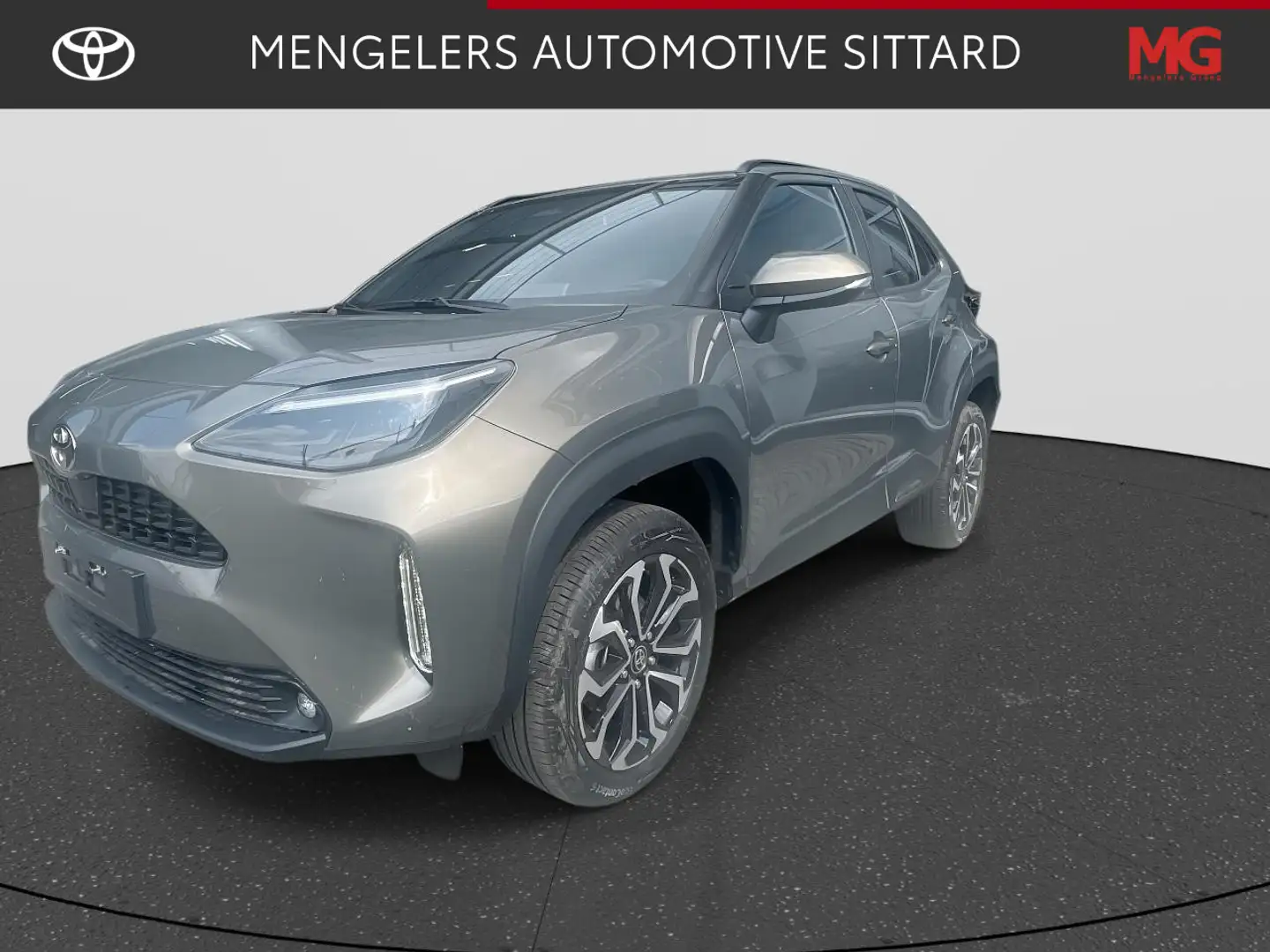 Toyota Yaris Cross 1.5 Hybrid 130 Dynamic | Marrón - 1
