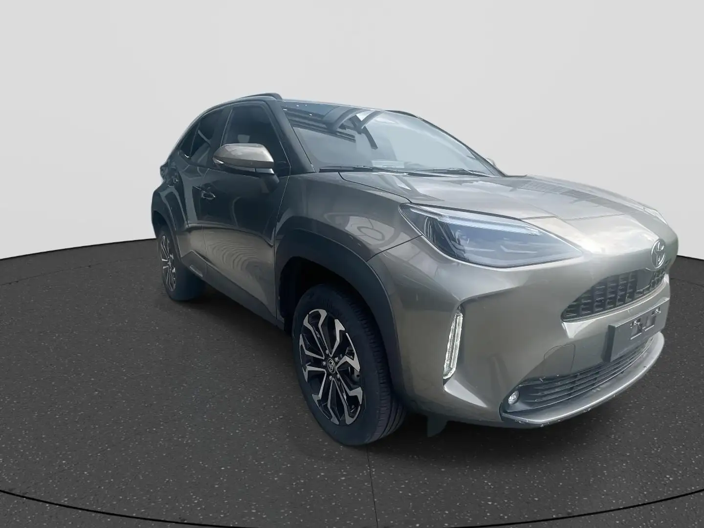Toyota Yaris Cross 1.5 Hybrid 130 Dynamic | Marrón - 2
