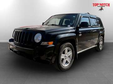 North, Keyless entry, MP3, Cruise control