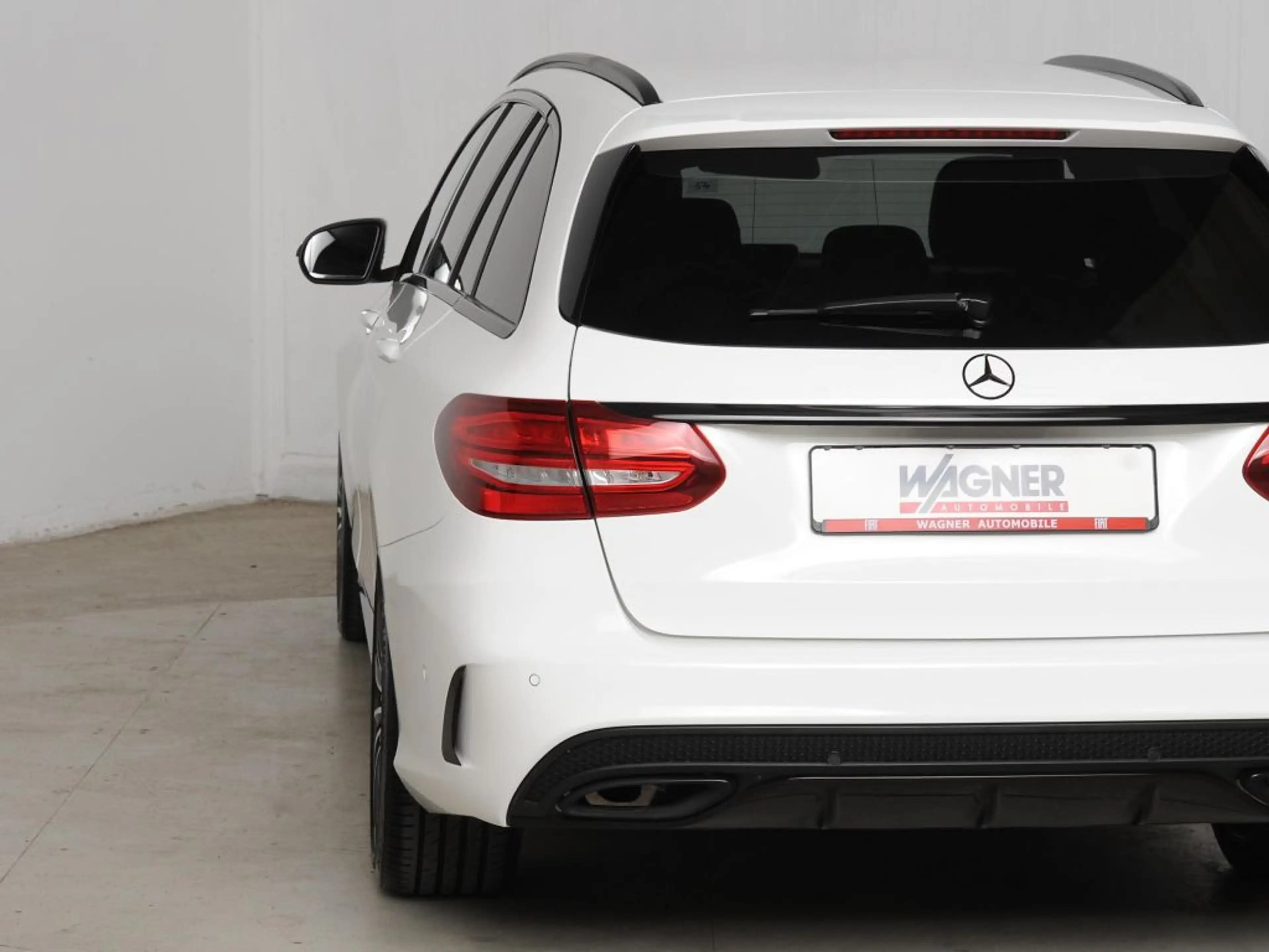 Mercedes-Benz C 400 T 4Matic 9G-TRONIC AMG Line *Business PLUS-Pak.* — photo 5