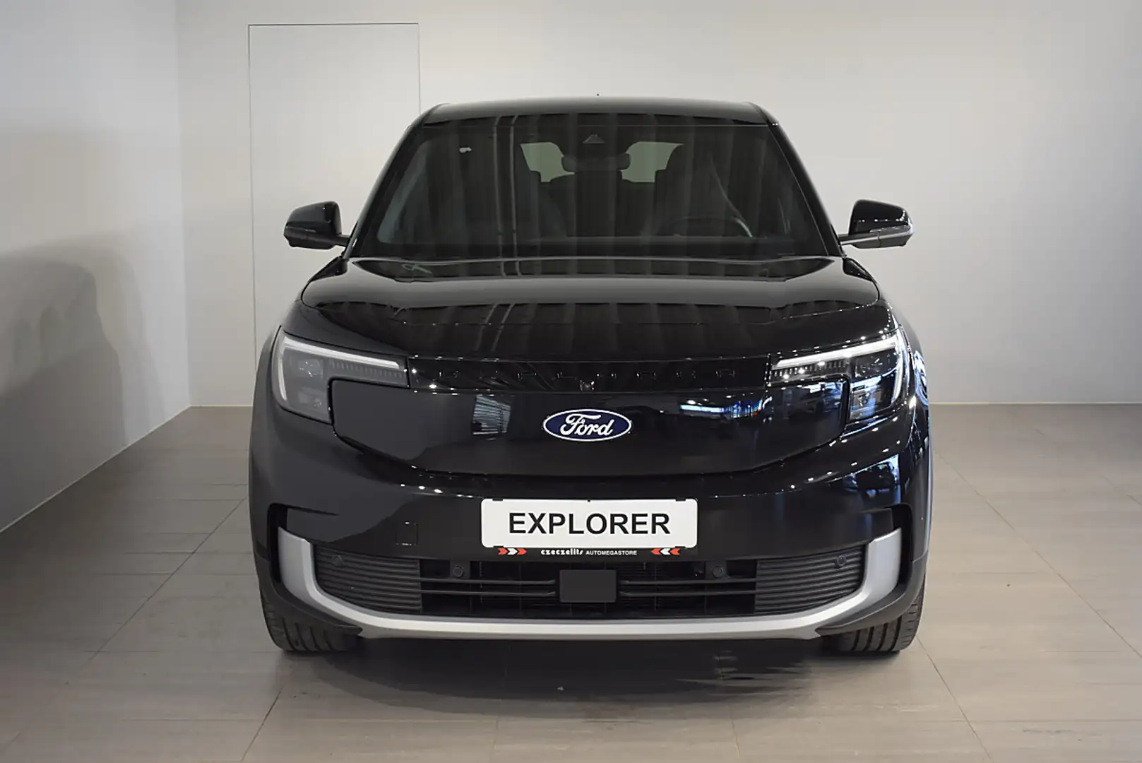 Ford Explorer Elektro 77kWh Select ON43478 JF Schwarz - 2