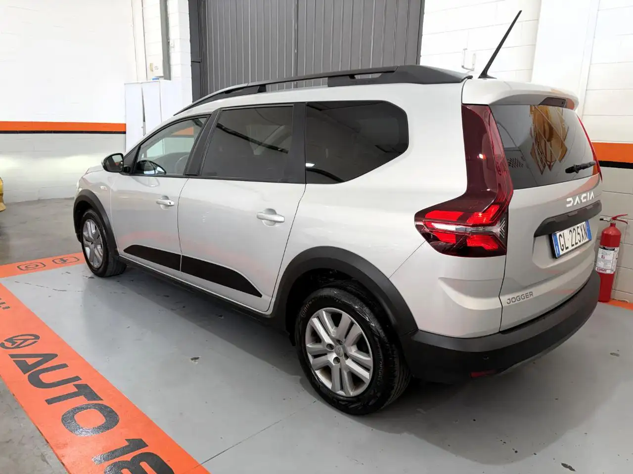 Dacia Jogger 1.0 TCe GPL 100 CV 5 posti Extreme Up! 4