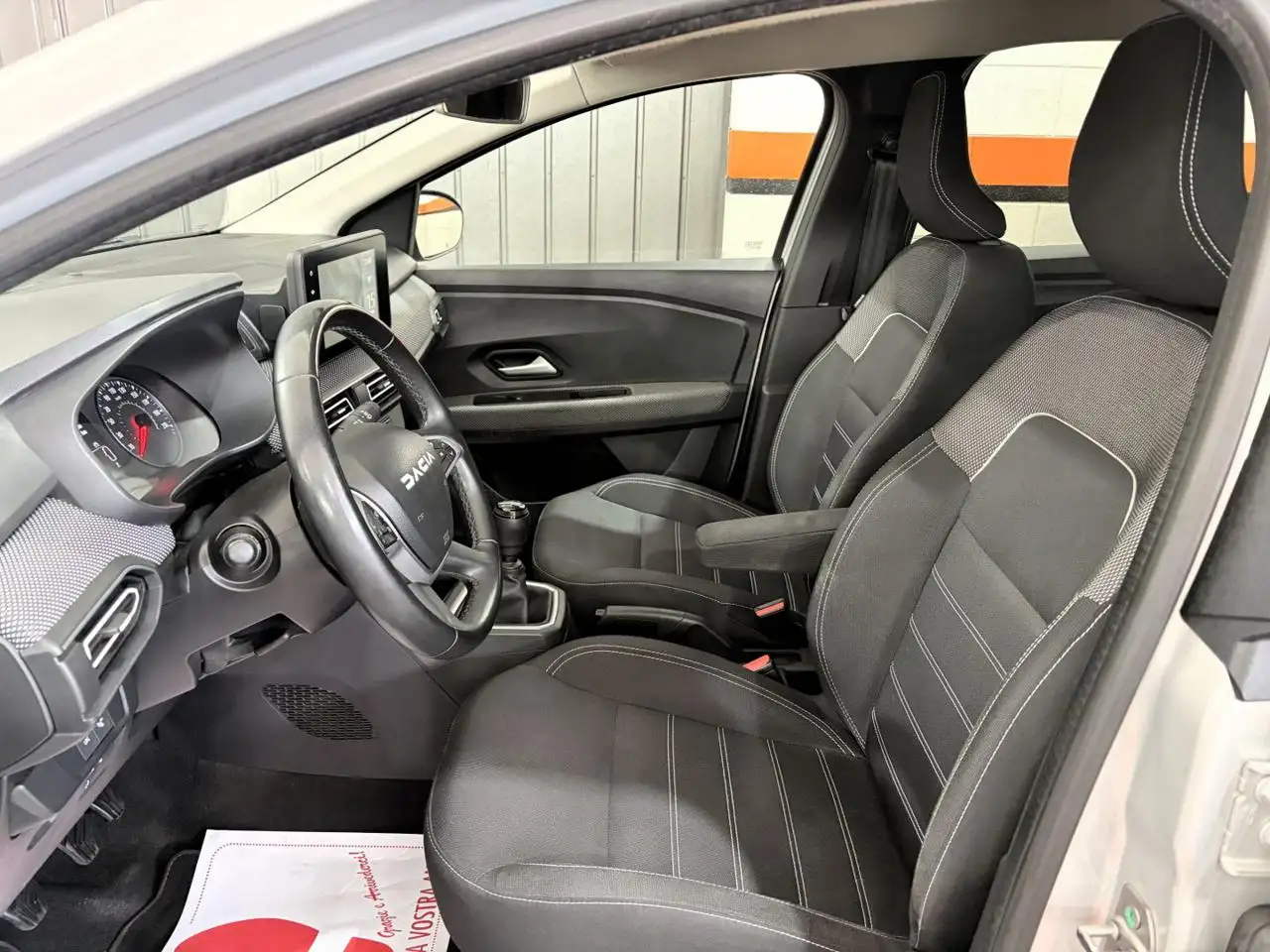 Dacia Jogger 1.0 TCe GPL 100 CV 5 posti Extreme Up! 11