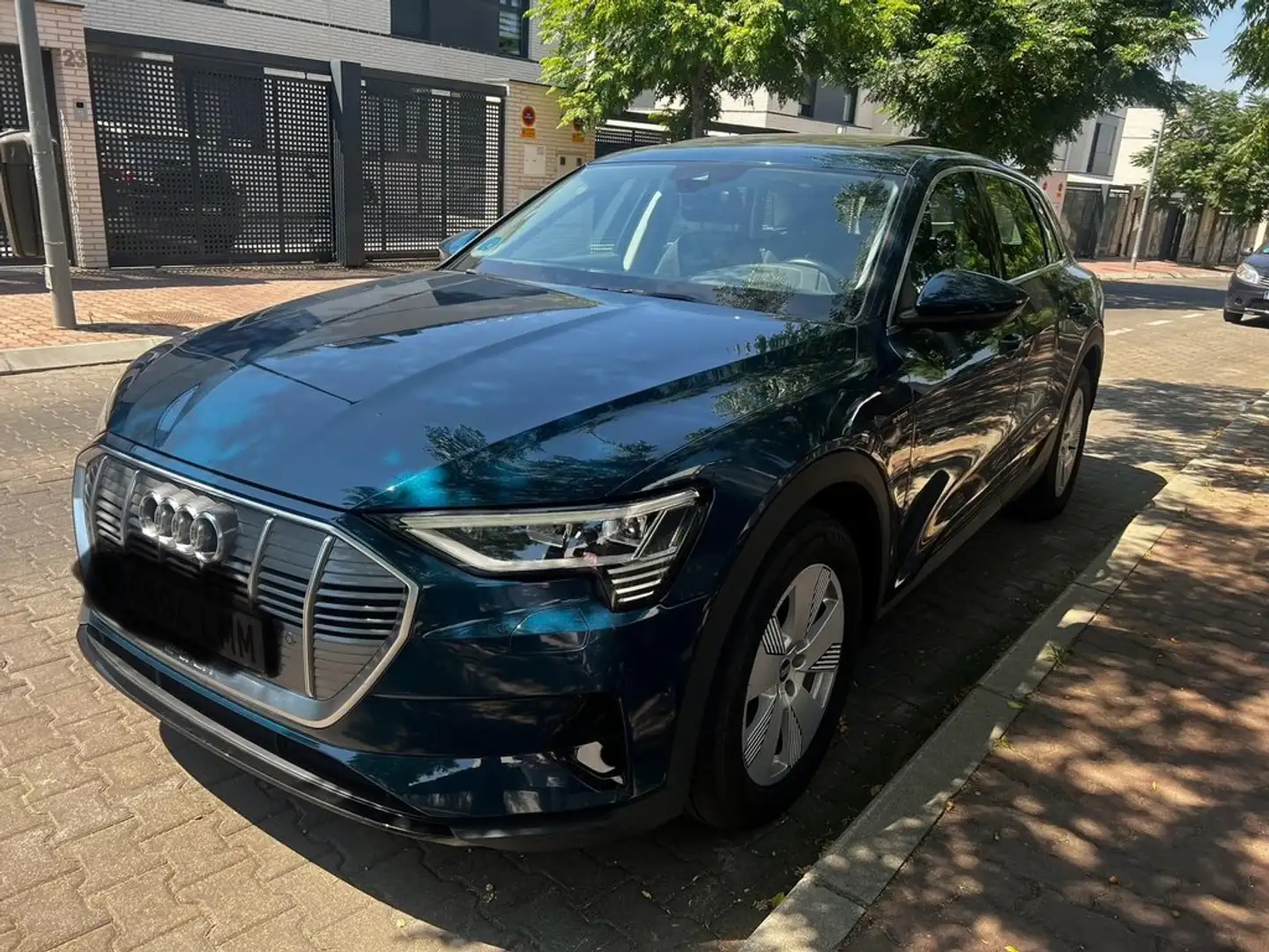 Audi e-tron 55 quattro Azul - 2