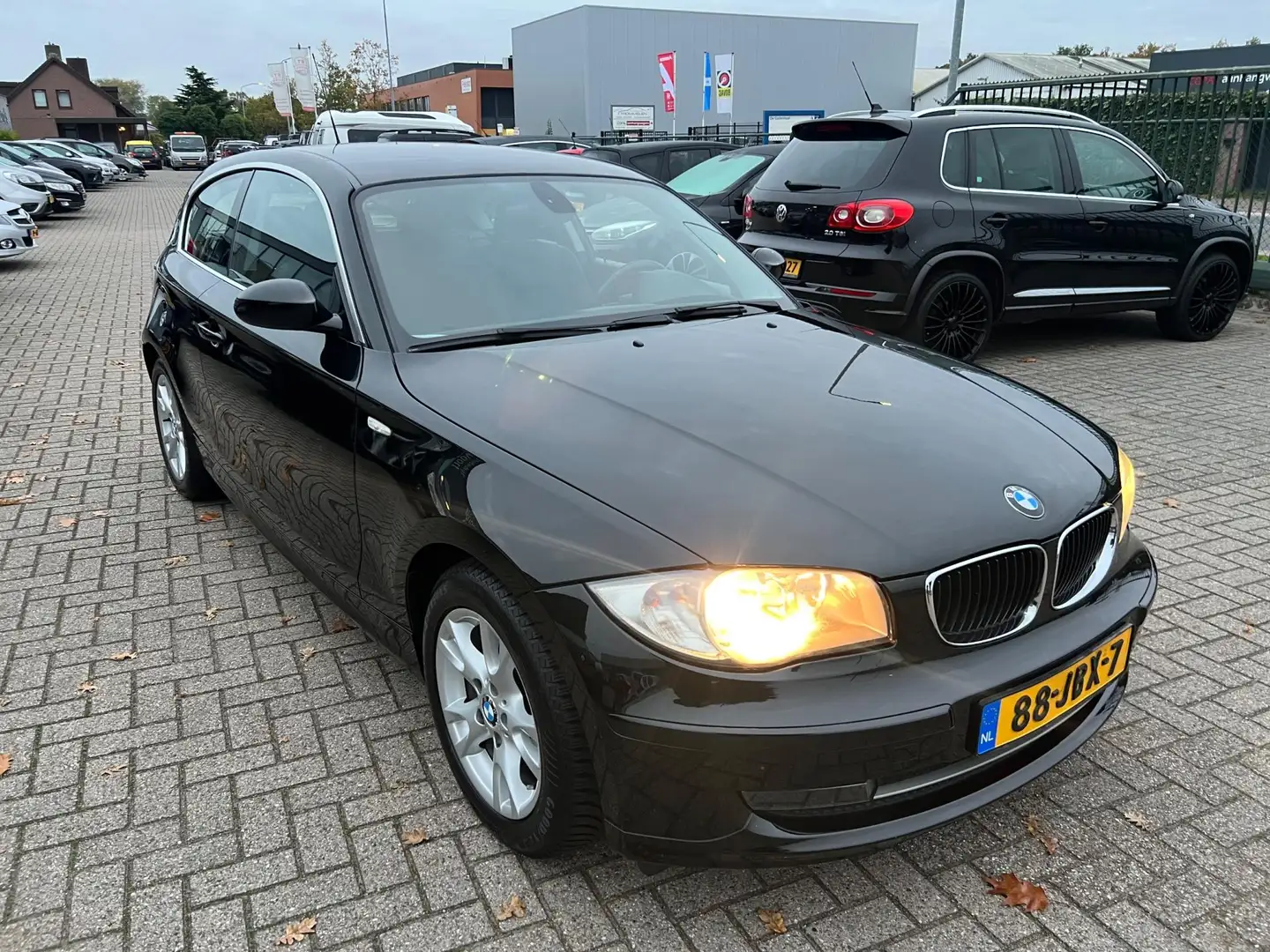 BMW 116 1-serie 116i Business Line Zwart - 2