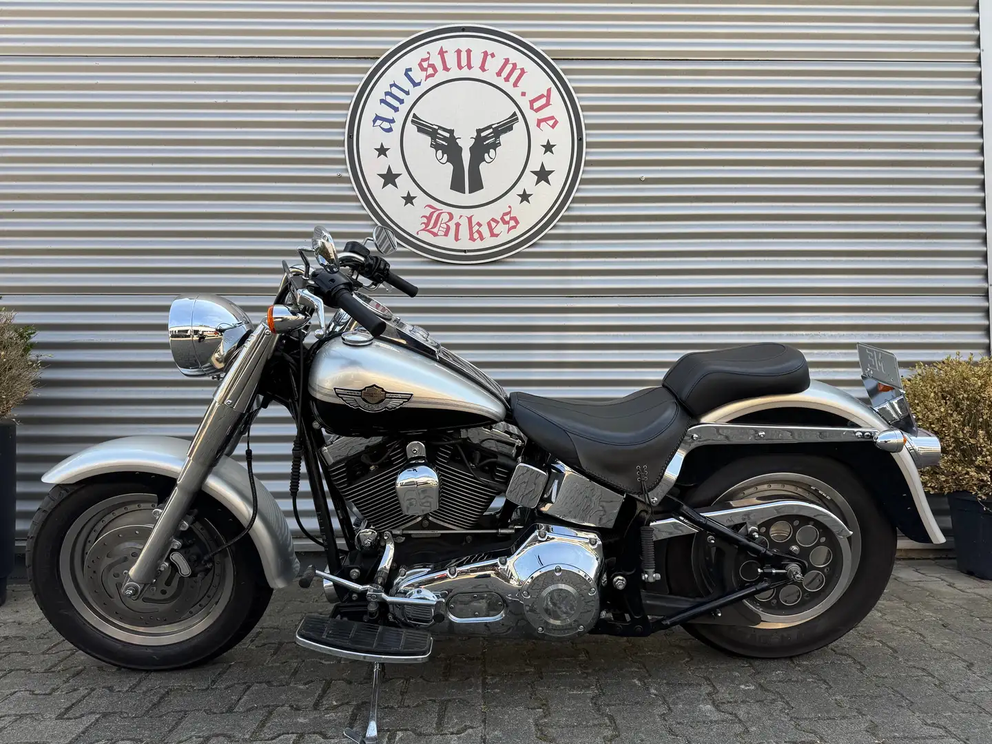 Harley-Davidson Fat Boy 100th Anniversary Silber - 2