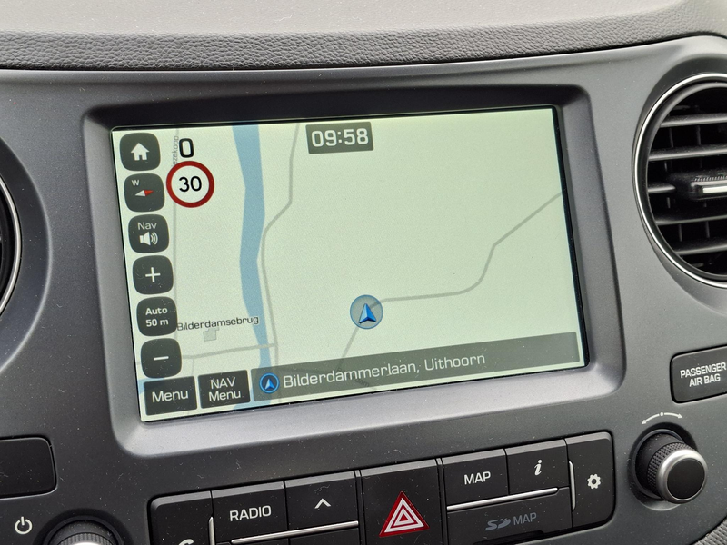 Hyundai i10 1.0i Comfort AIRCO | CRUISE | NAVI | rijklaarprijs — photo 11
