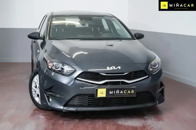 Kia Unknown Model view 3