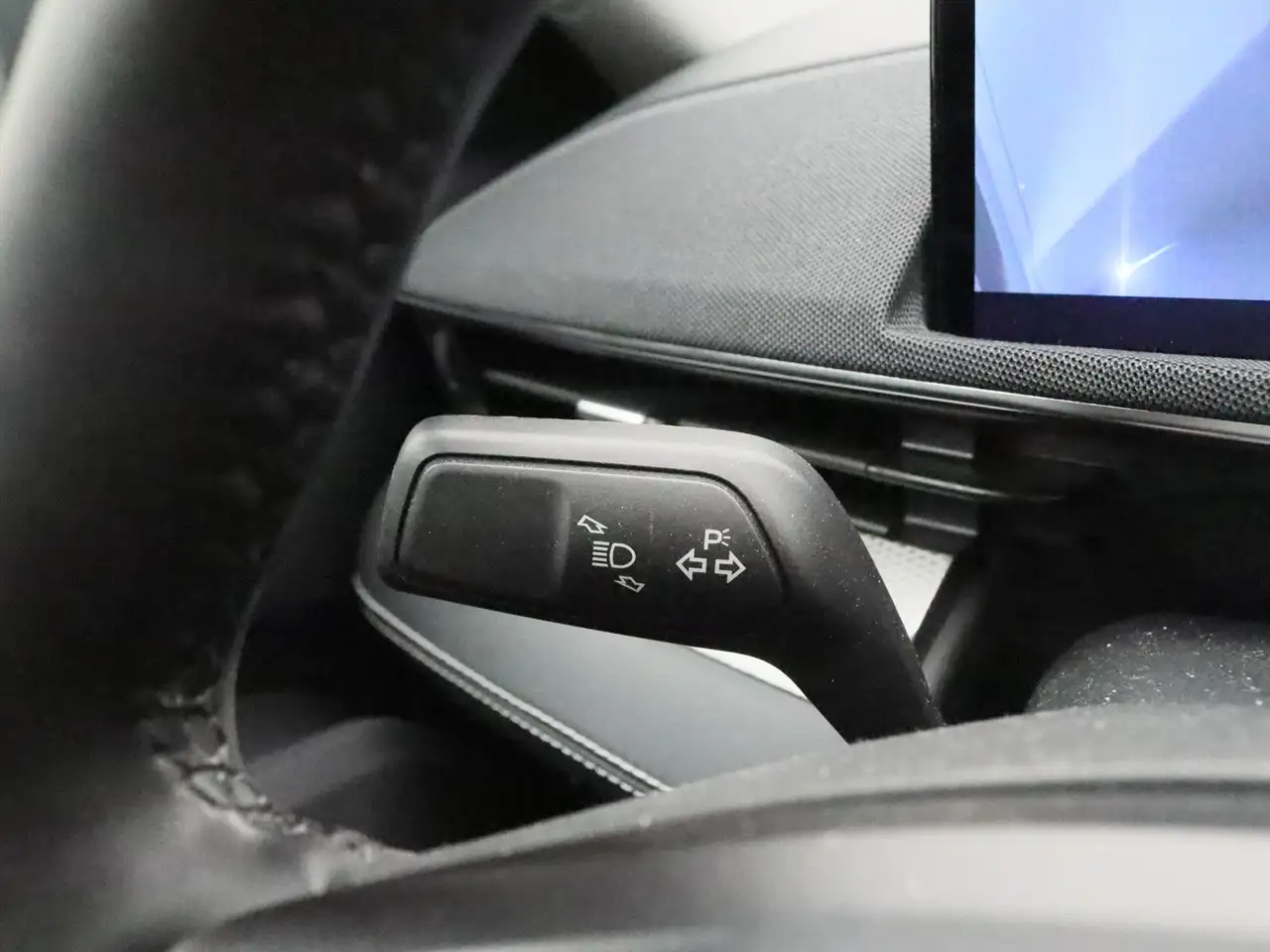 Ford Mustang Mach-e 258ch - Soh 96% - Carplay - Volant chauffant - Cuir