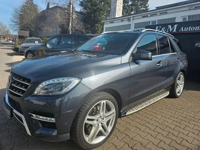 Mercedes-Benz ML 350 CDI BlueTec*AMG PAKET*PANO*AHK*XENON*SHZ