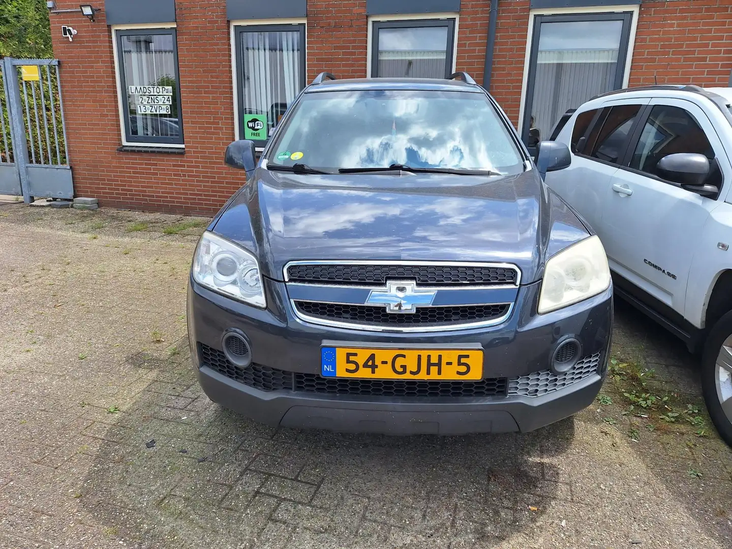 Chevrolet Captiva 2.4i Style 2WD (startmotor defect) Grijs - 2