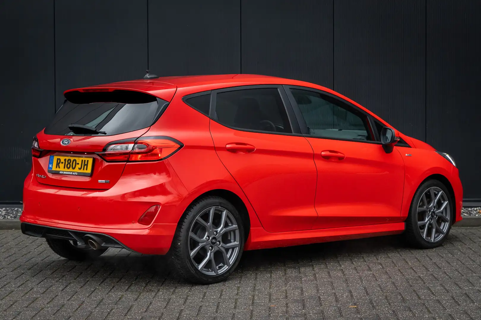 Ford Fiesta 1.0 E.B. 125 PK Hybrid ST-Line X Adapt. Cruise | B Rouge - 2
