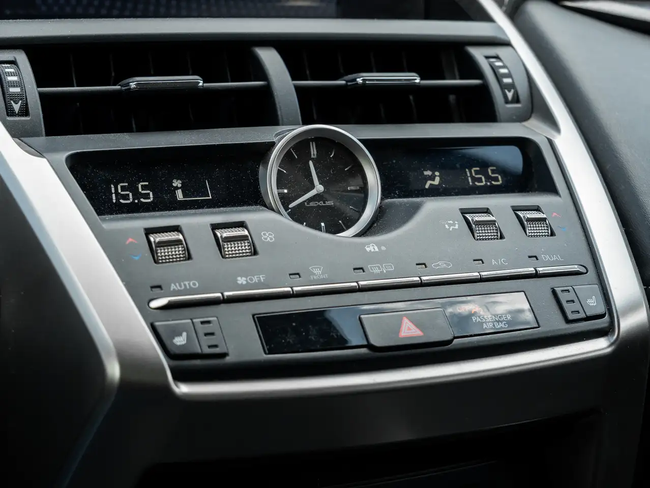 Lexus NX снимка Lexus NX