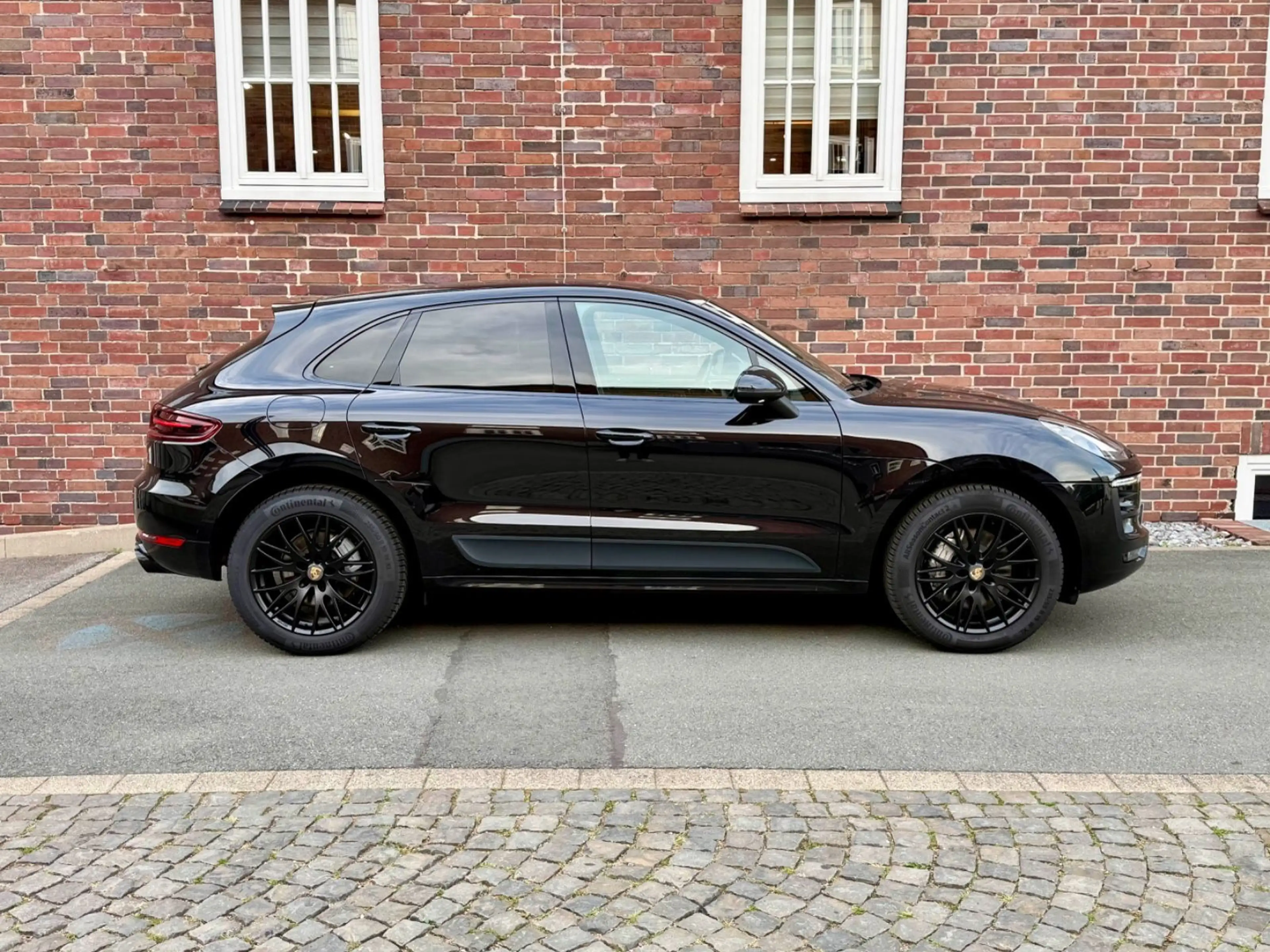 Porsche Macan S*LED*Pano*2.Hd*AHK*Scheckheft*Luftfahwerk — photo 6