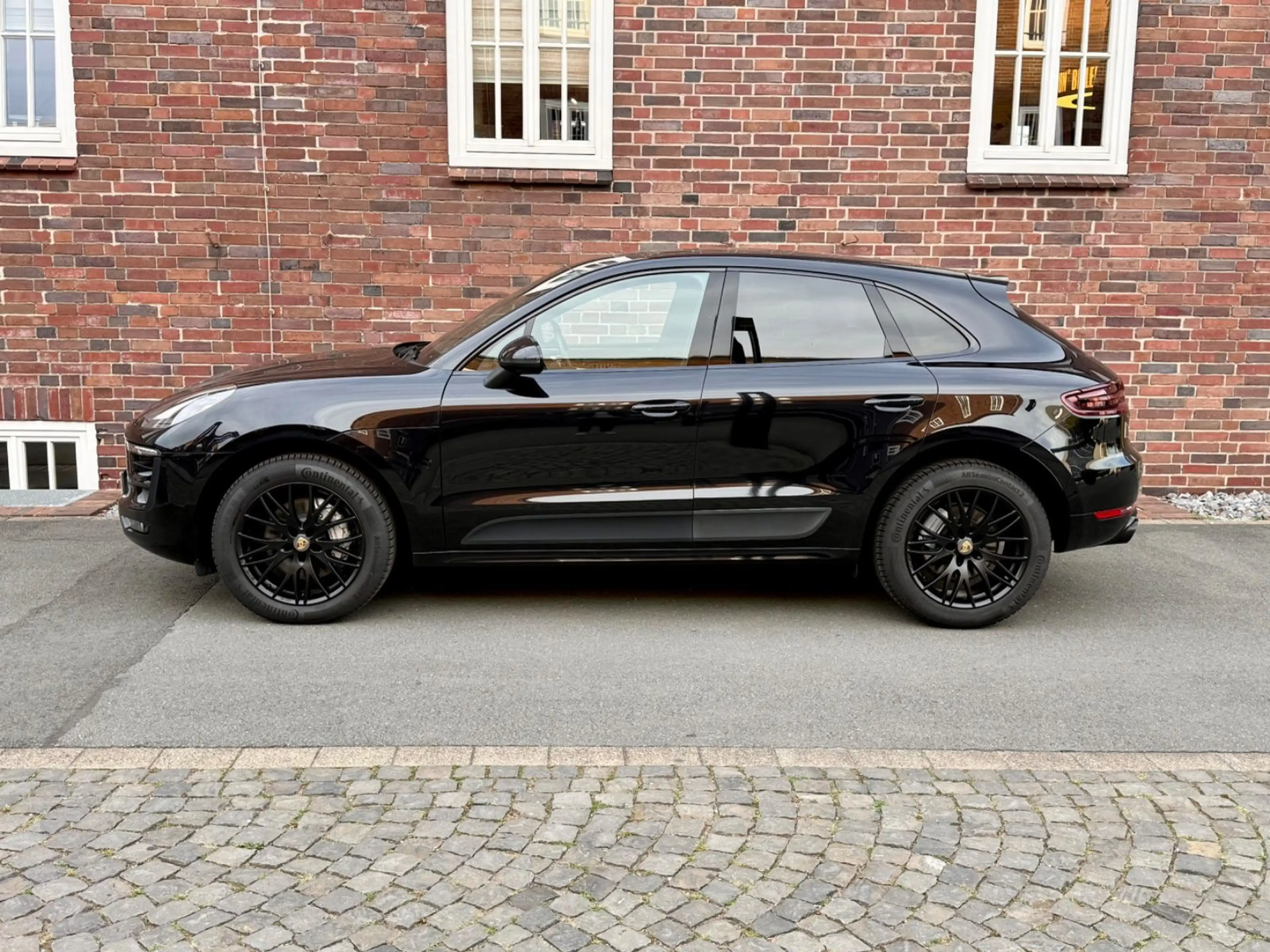 Porsche Macan S*LED*Pano*2.Hd*AHK*Scheckheft*Luftfahwerk — photo 2