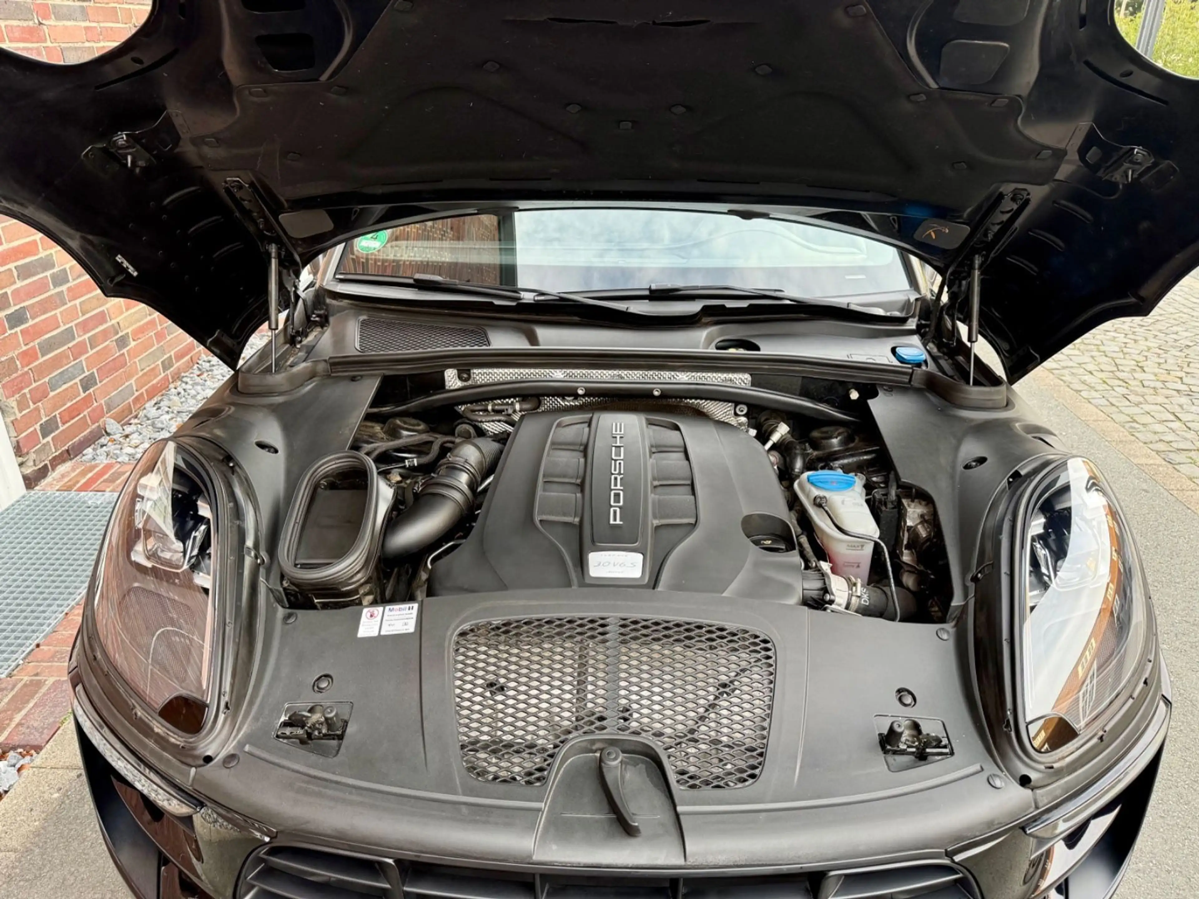 Porsche Macan S*LED*Pano*2.Hd*AHK*Scheckheft*Luftfahwerk — photo 13