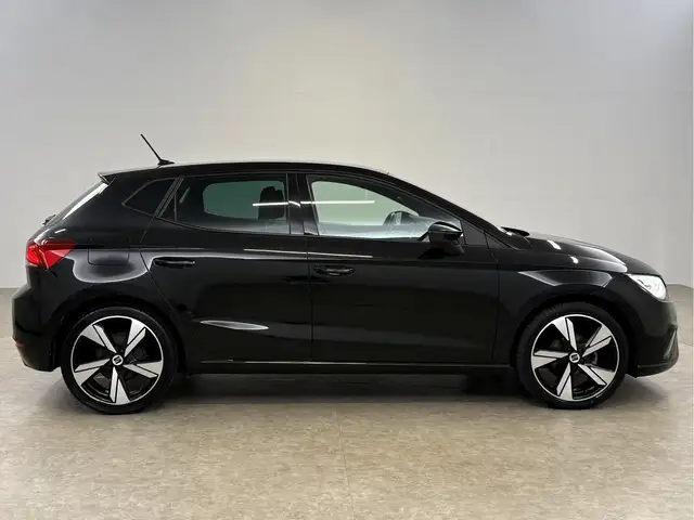 Seat Ibiza view 9