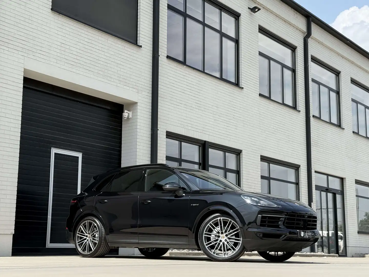 Porsche Cayenne E-HYBRID \ PNEUM.SUSP/MATRIX-LED/SERVOTRONIC/22 \ Negro - 2