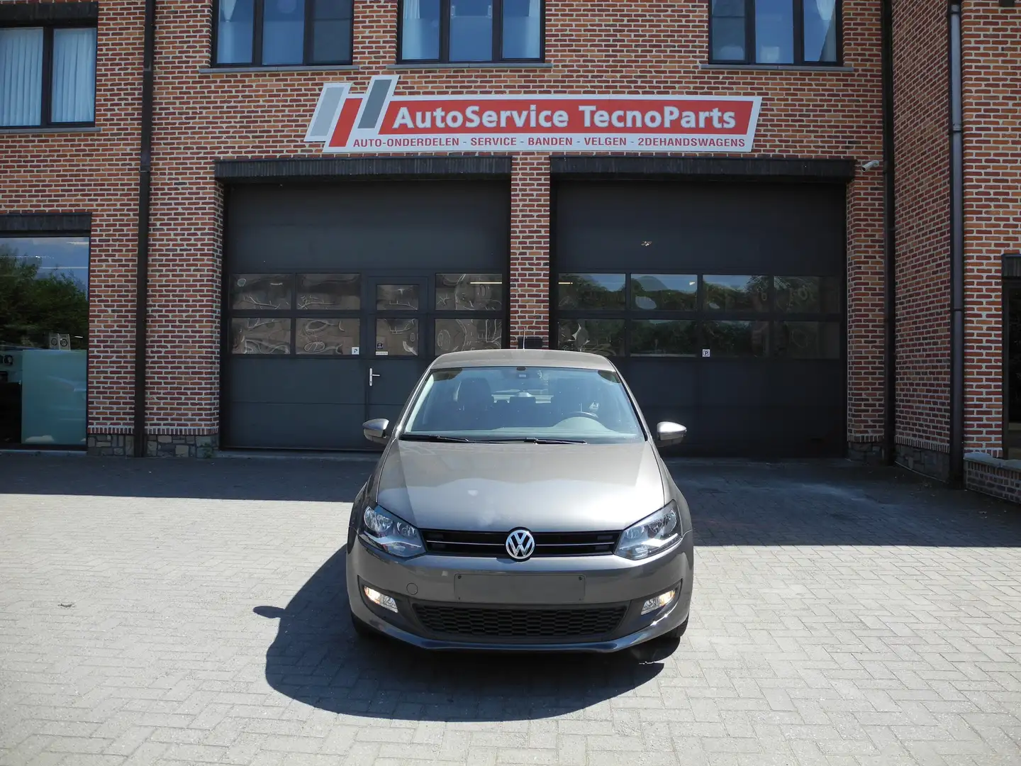 Volkswagen Polo Polo*benzine*airco*parkeersensoren*garantie*5deurs Grijs - 1