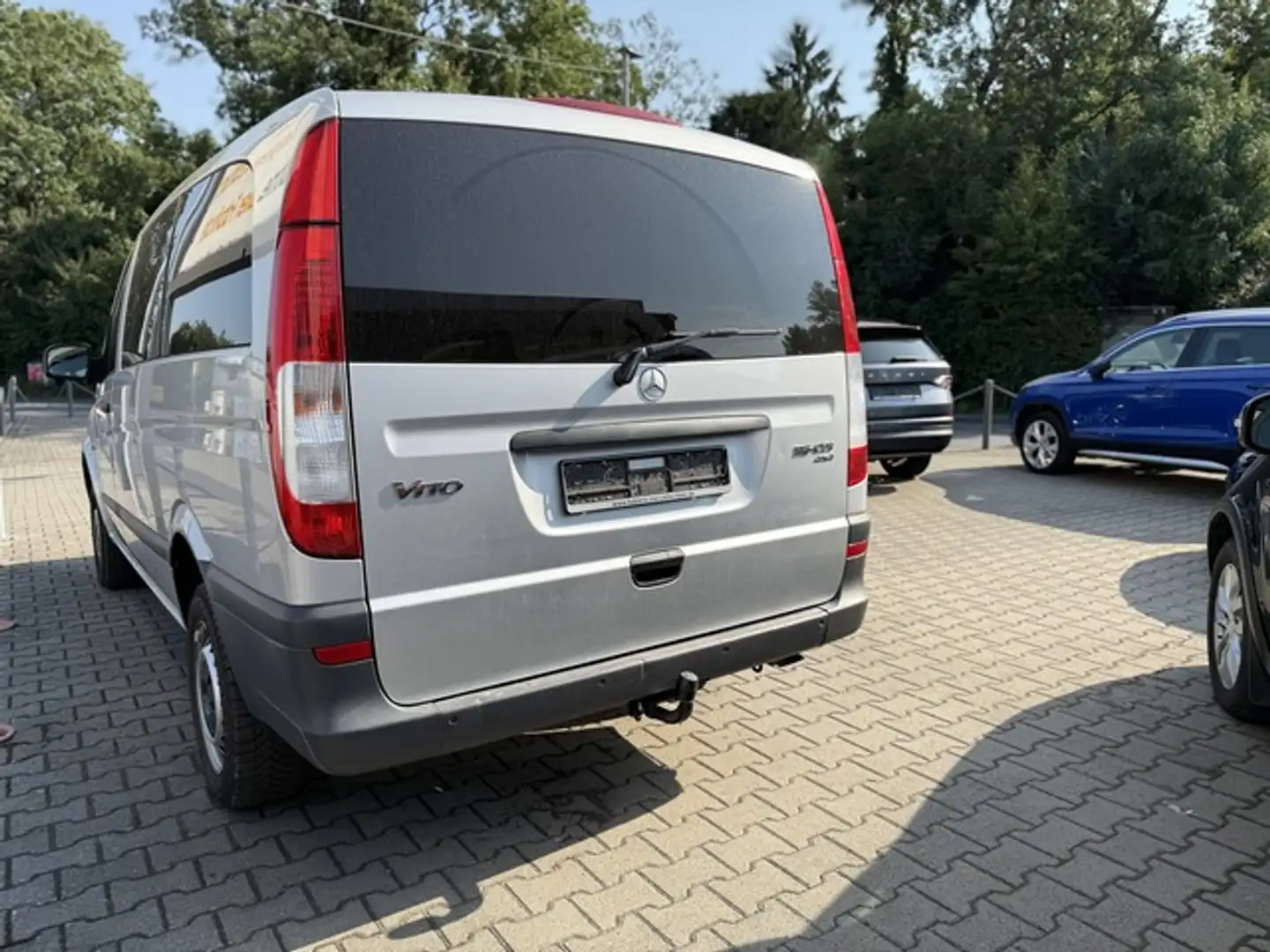 Mercedes-Benz Vito Tourer 114/116 CDI, 119 CDI/BT Select 4x4 Silber - 2