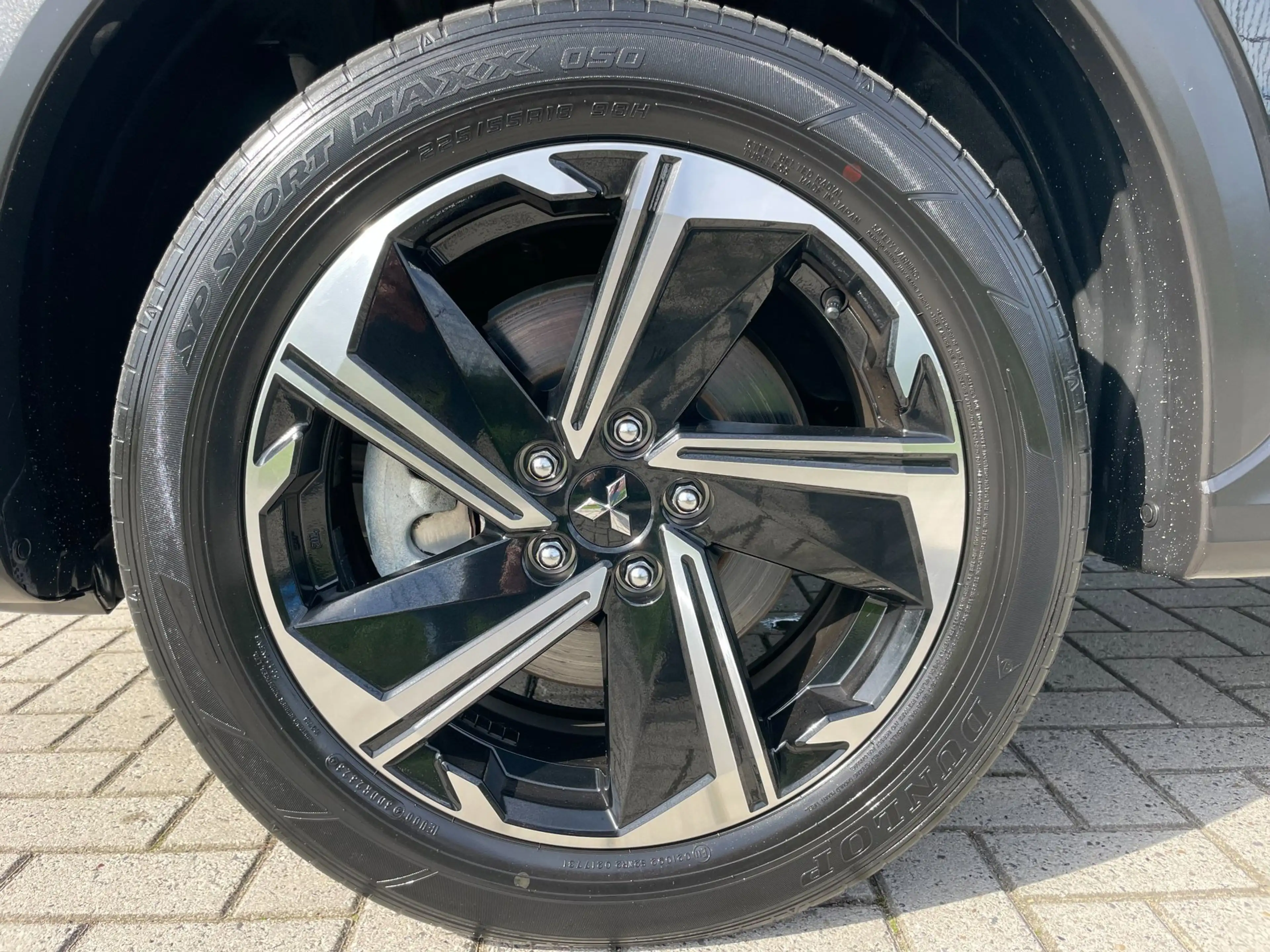 Mitsubishi Eclipse Cross 2.4 PHEV Intense+ | 1ste eigenaar | Camera | NAVI — photo 11