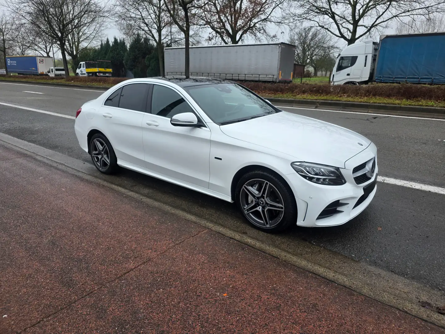 Mercedes-Benz C 300 e 4-Matic PHEV AMG 1°EIG. FULL OPTIES NEW STAAT Blanc - 1