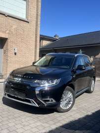 PHEV 2.4i 4WD Instyle SDA-NAV