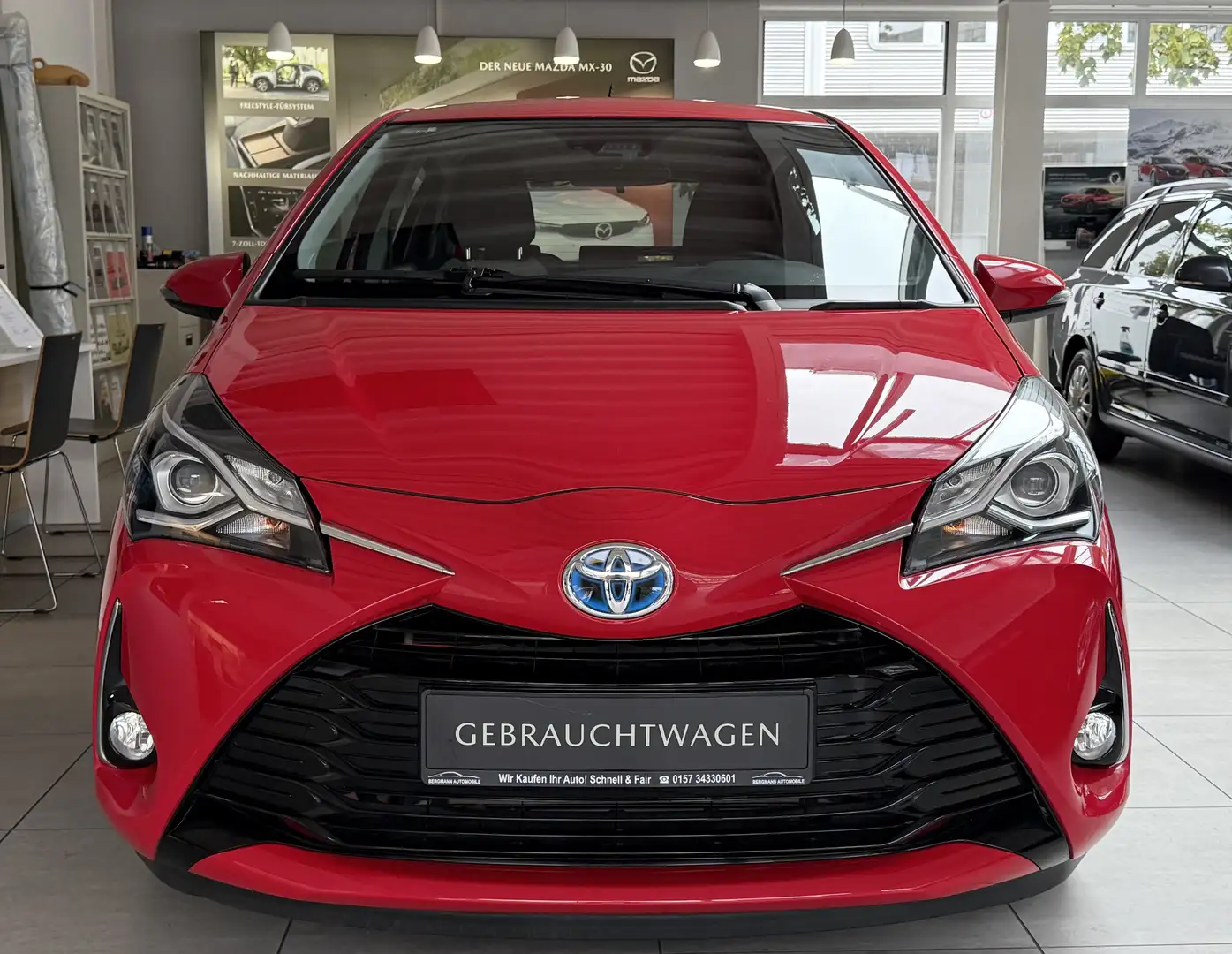 Toyota Yaris Hybrid Comfort 1-Hand SHZ Kamera Bluetooth Rot - 2