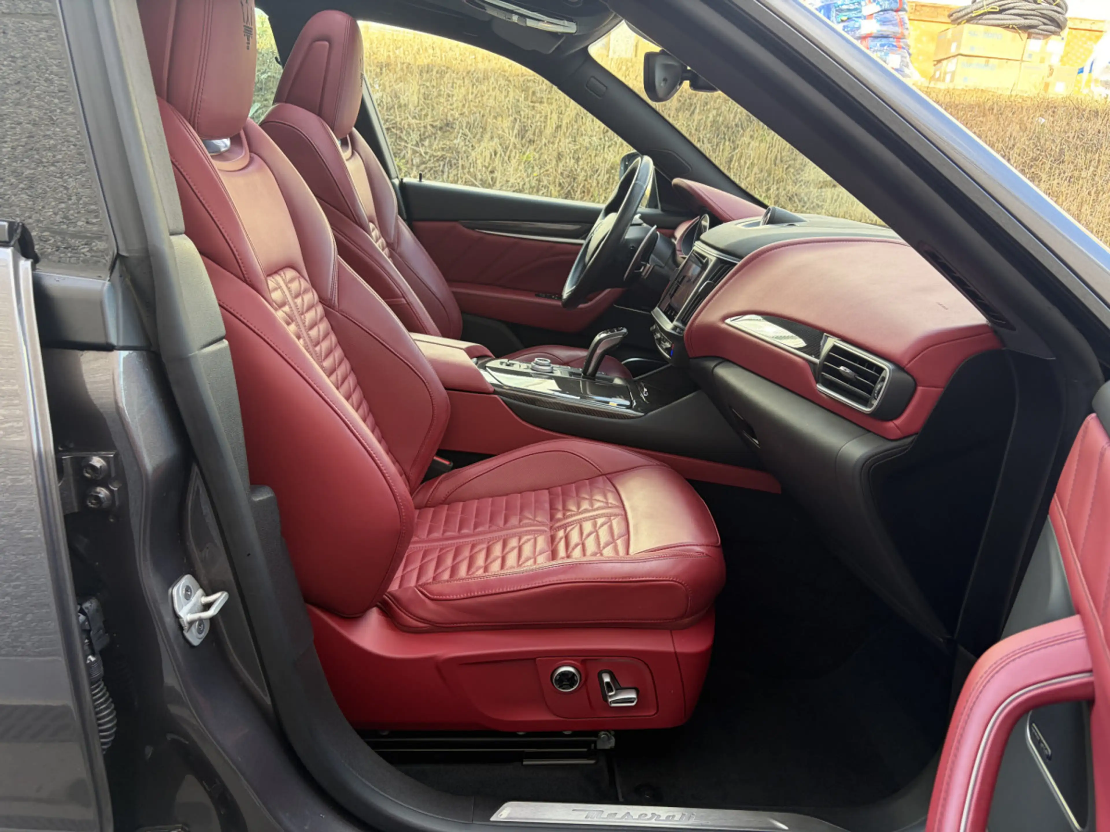 Maserati Levante Levante Modena S 3.0 V6 /PANO/ACC/360°/LUFT/Harman — photo 12