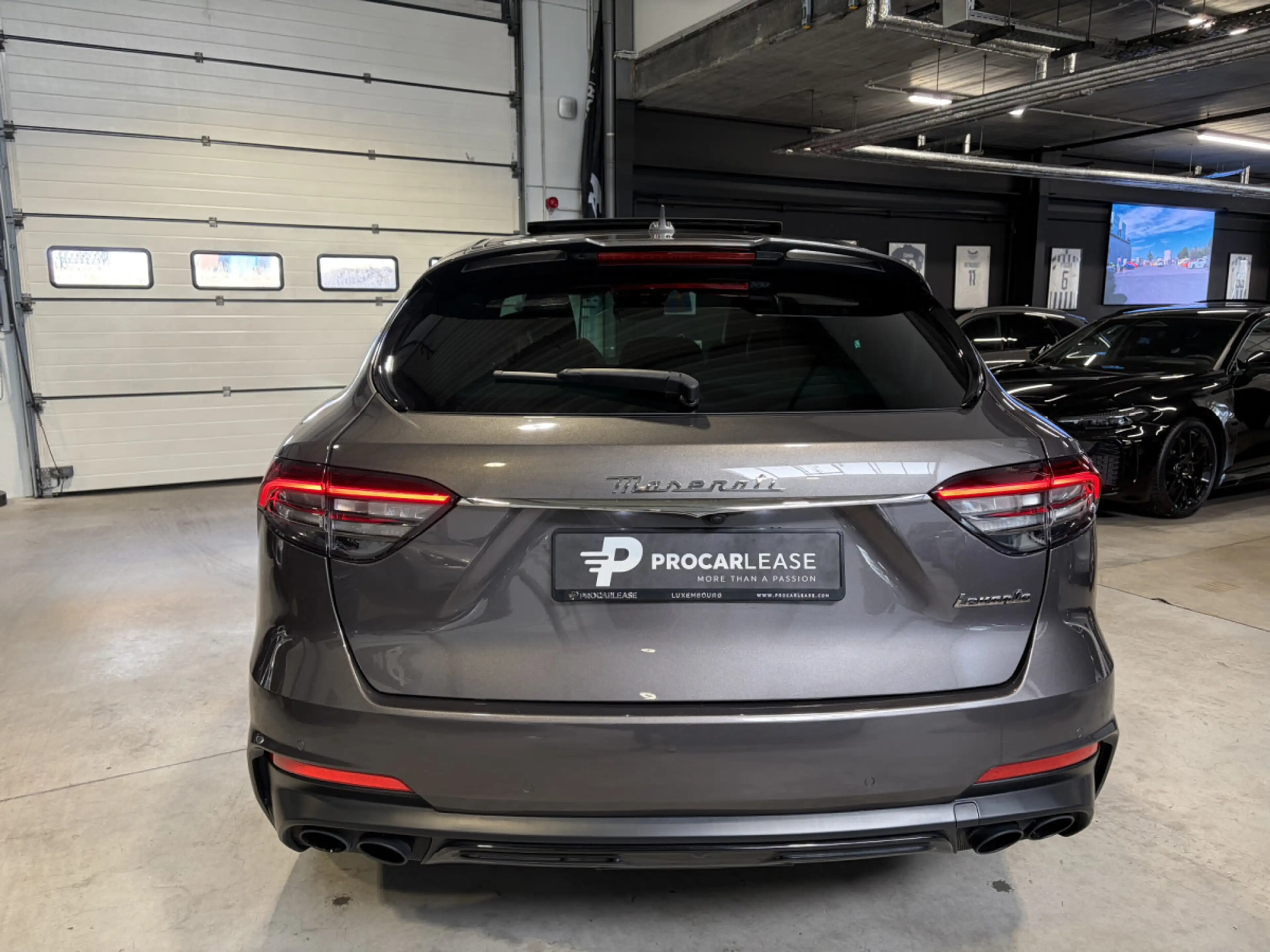 Maserati Levante Levante Modena S 3.0 V6 /PANO/ACC/360°/LUFT/Harman — photo 10