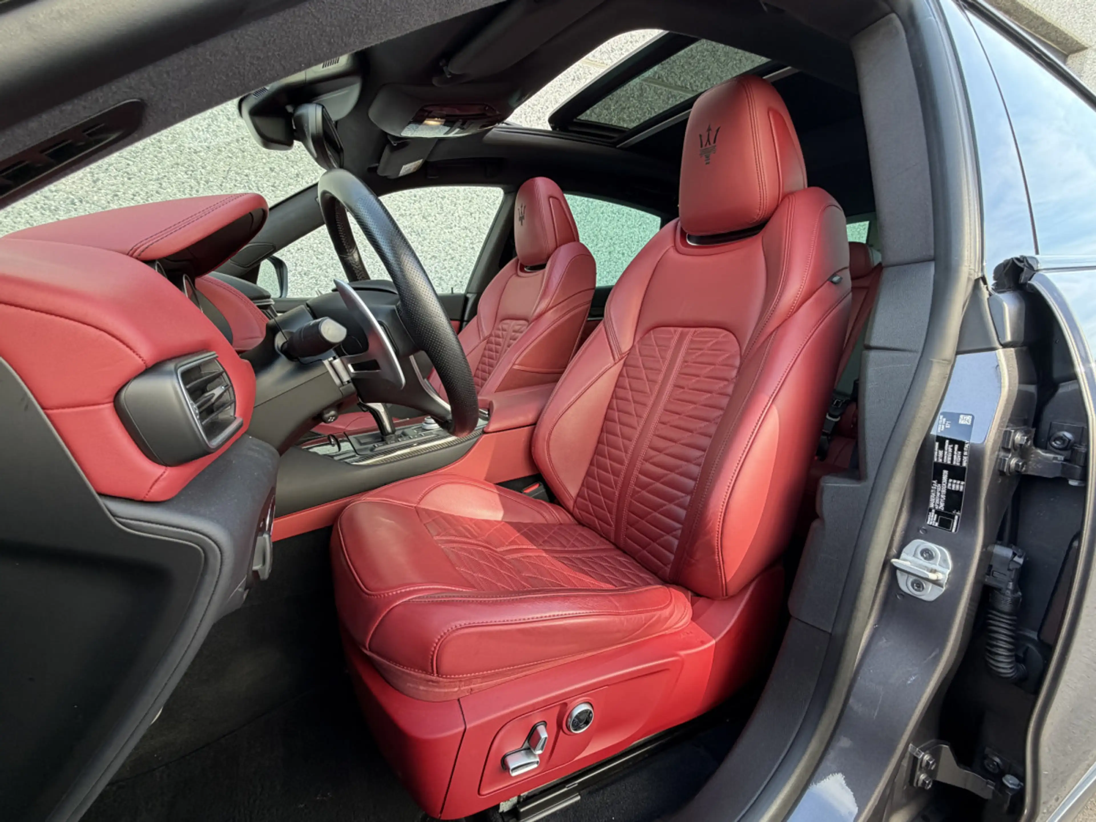 Maserati Levante Levante Modena S 3.0 V6 /PANO/ACC/360°/LUFT/Harman — photo 9