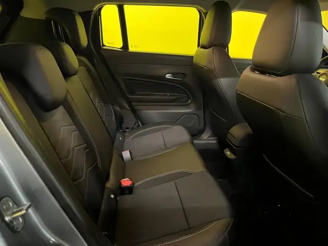 Jeep Avenger view 17