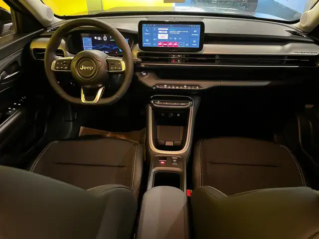 Jeep Avenger view 19