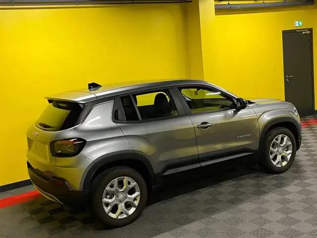 Jeep Avenger view 30