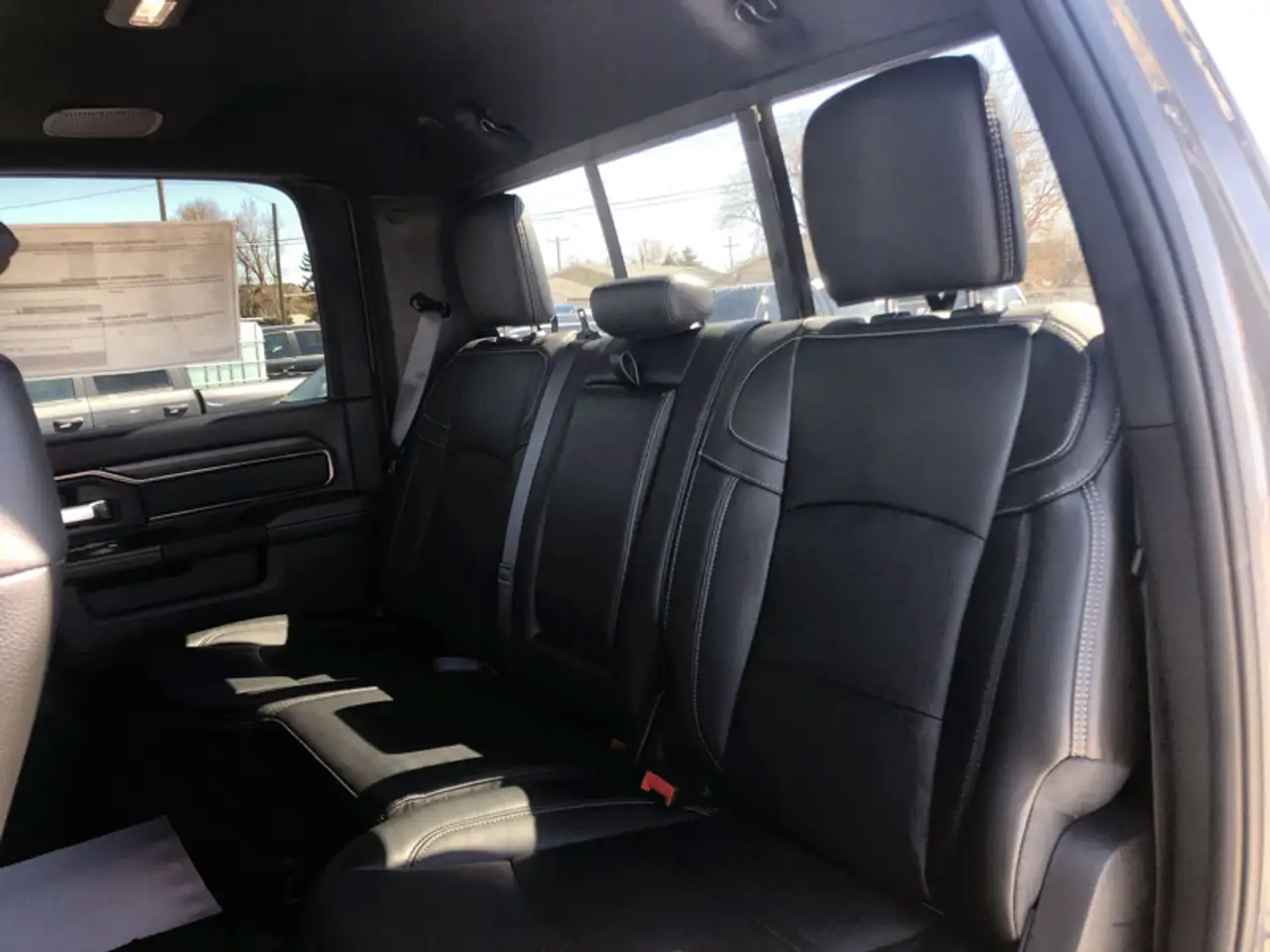 RAM 2500 снимка RAM 2500