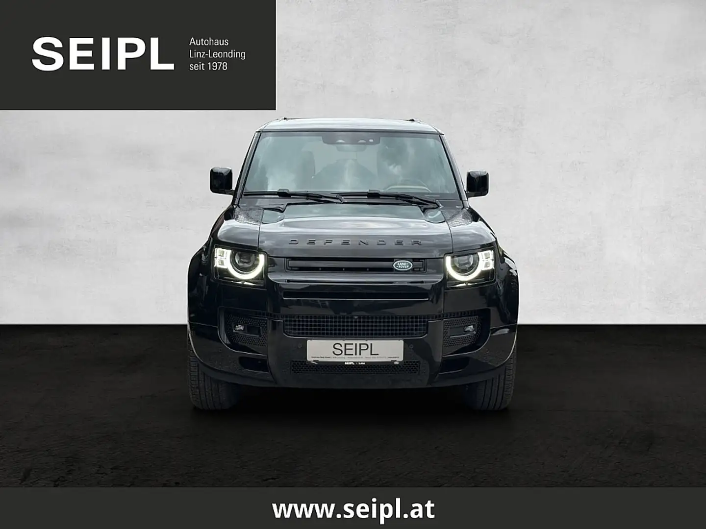 Land Rover Defender 110 P300e PHEV AWD X-Dynamic HSE Aut. Zwart - 2