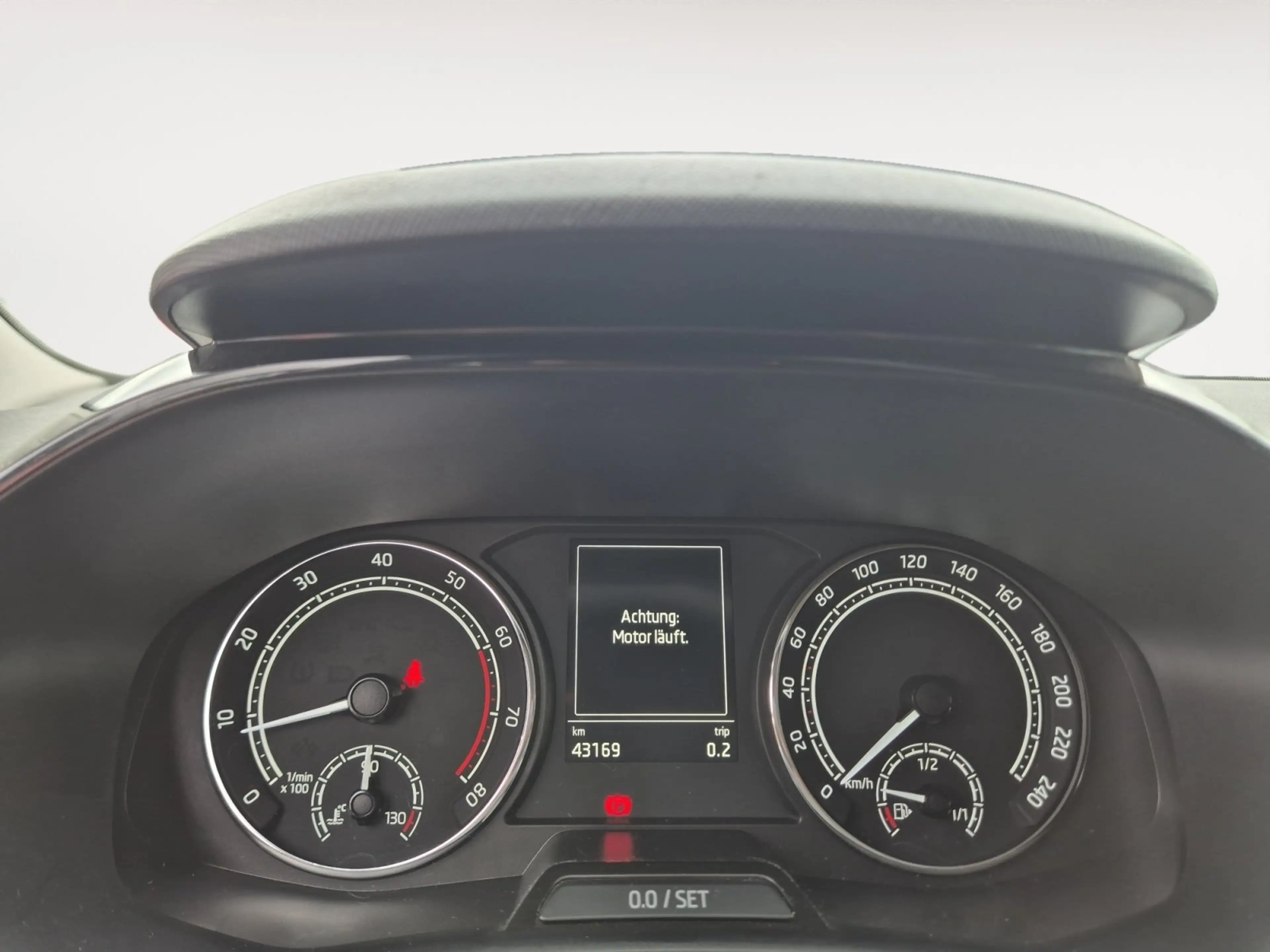 Skoda Fabia 59kw *SHZ*Einparkhilfe*SmartLink*KLIMA* — photo 13