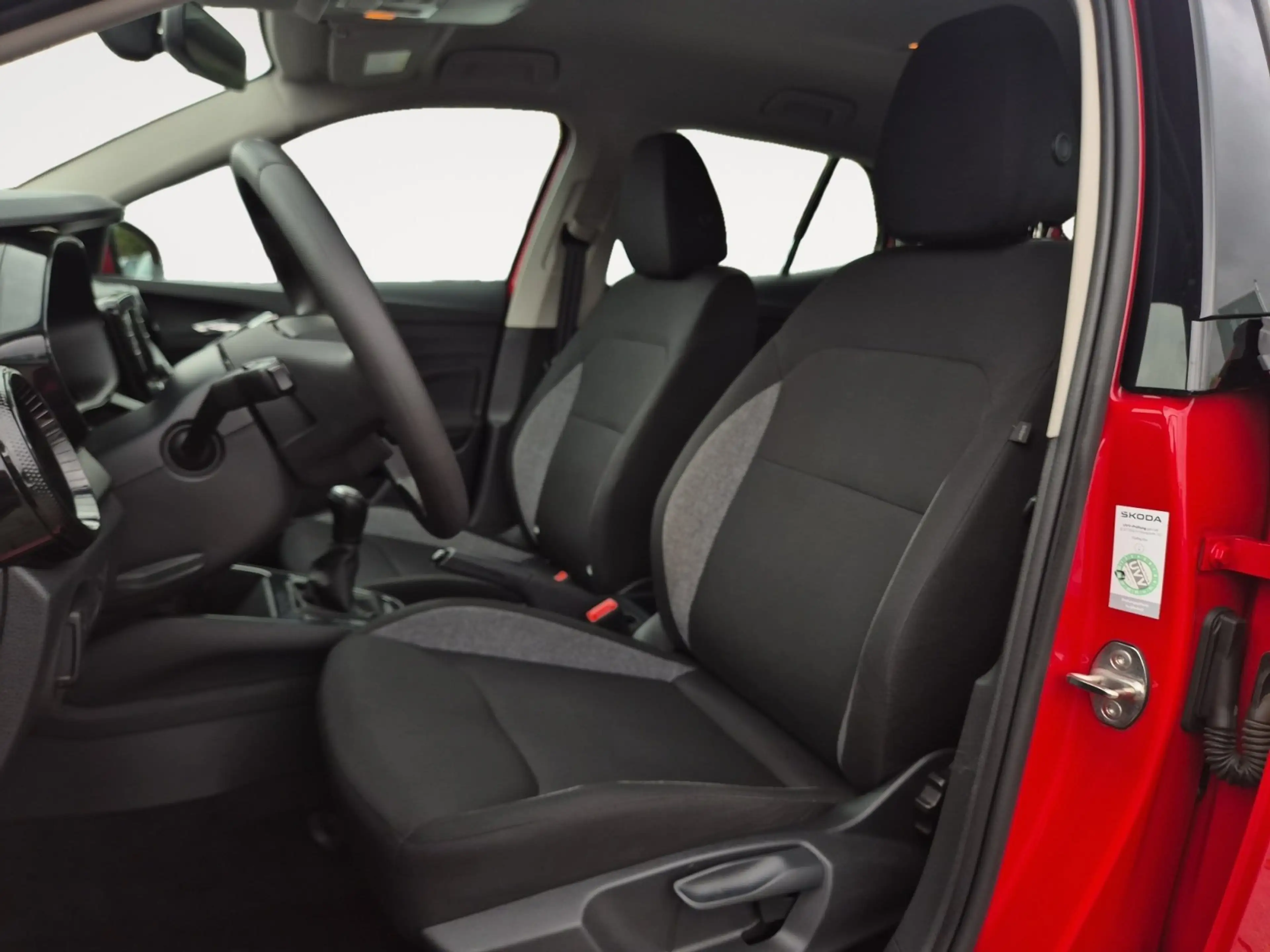 Skoda Fabia 59kw *SHZ*Einparkhilfe*SmartLink*KLIMA* — photo 8