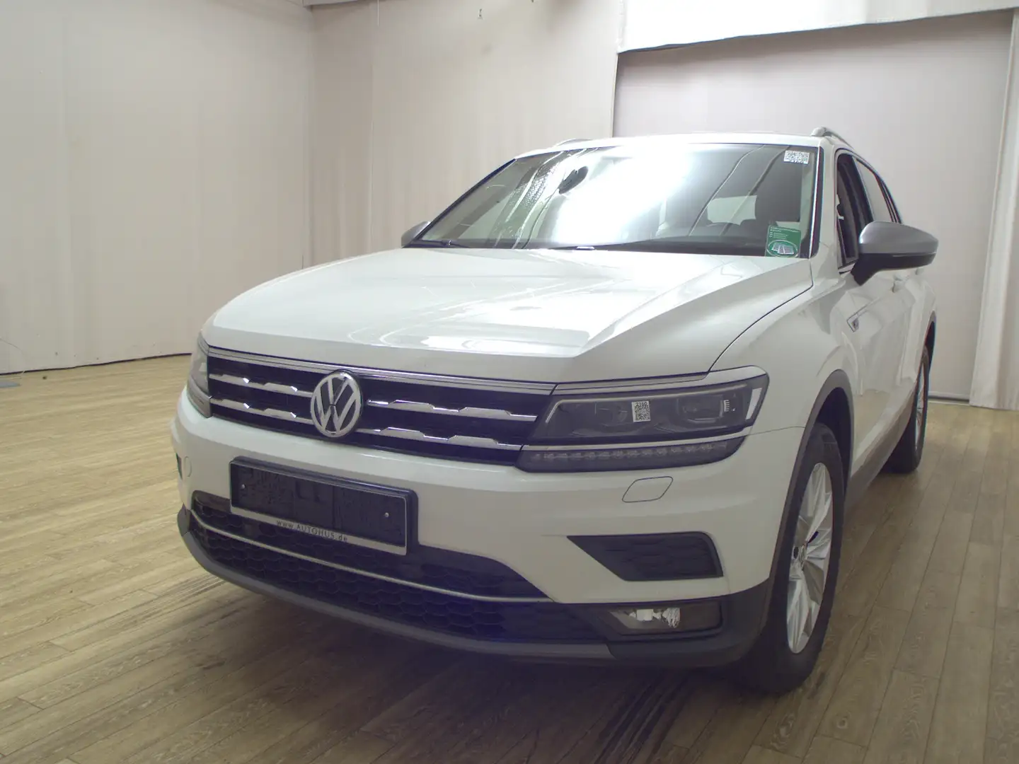 Volkswagen Tiguan Allspace 2.0 TSI 4M Highline AID Navi LED Weiß - 2