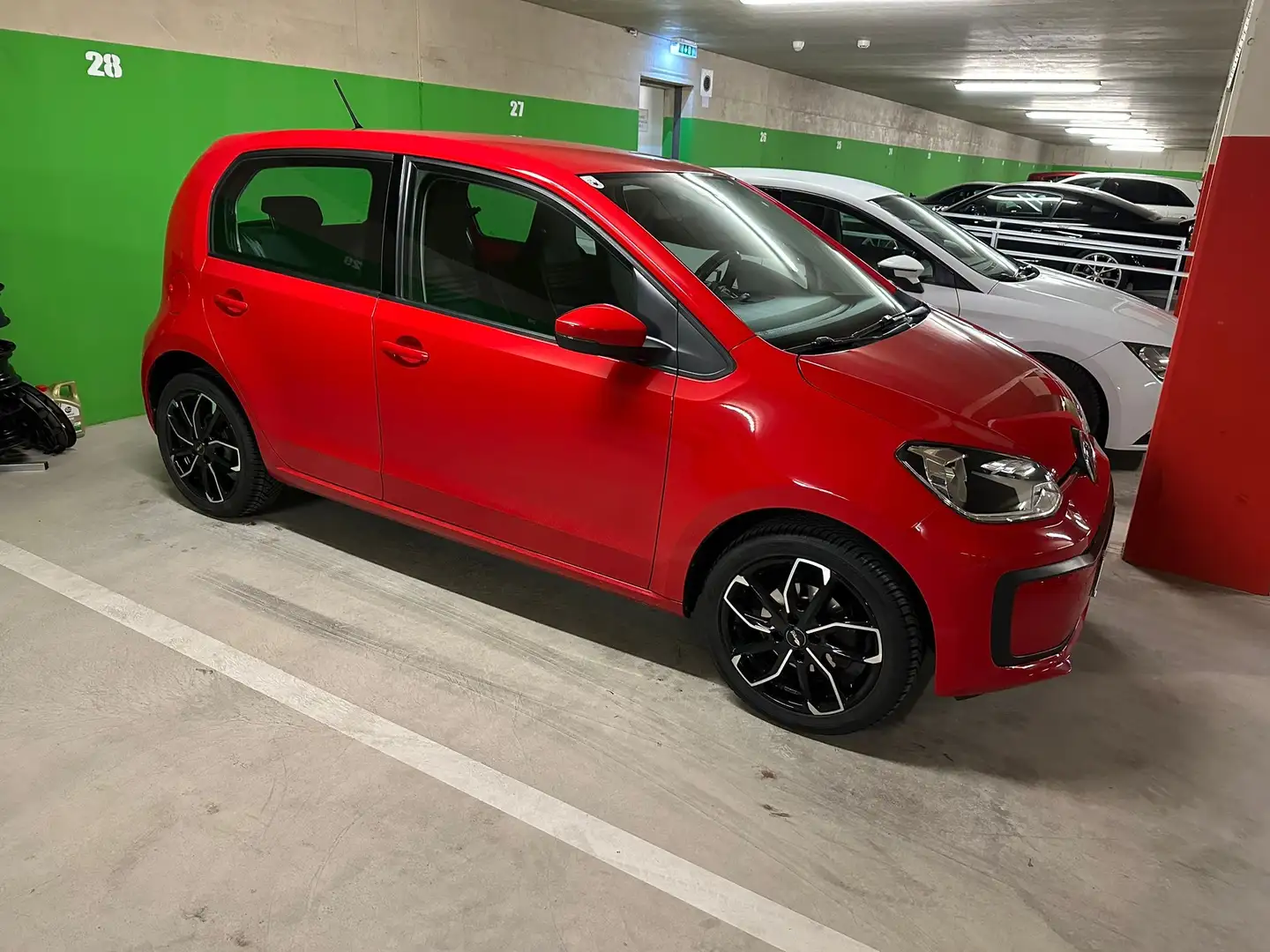 Volkswagen up! Up 1,0 Comfortline - 1