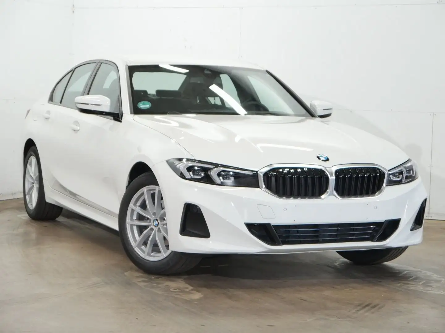 BMW 318 i Lim. H/K Sitzh Kamera Widescreen NP:52.000€ Blanco - 2