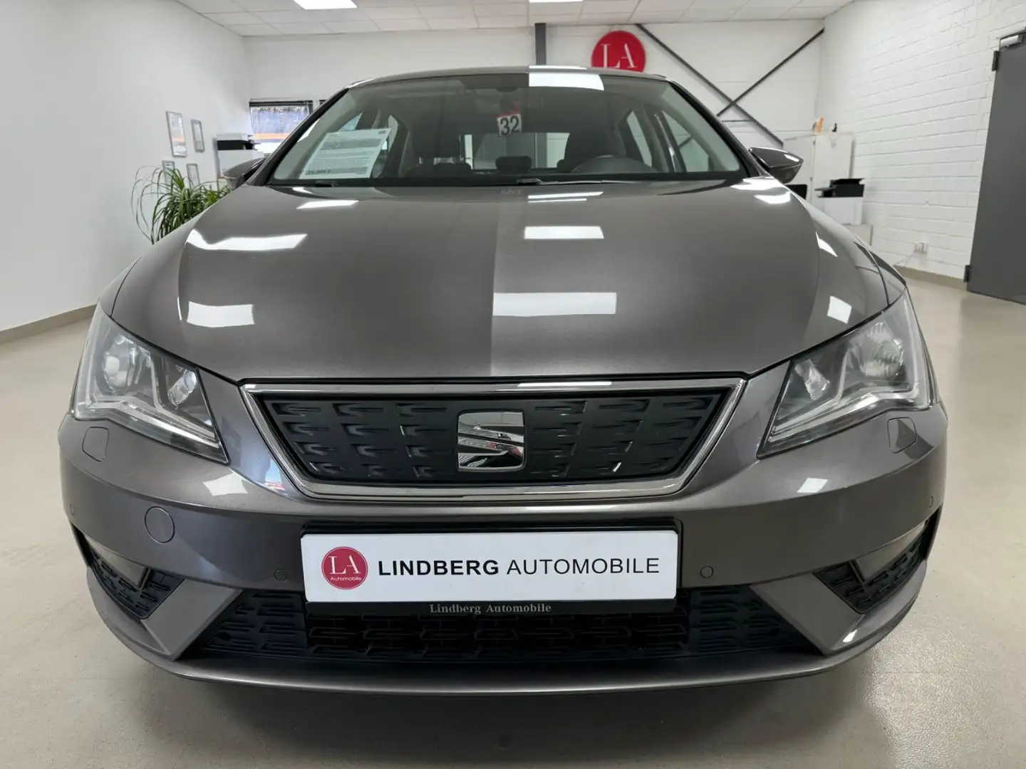 SEAT Leon Ecomotive Style*PDC*TEMP*AC*LMF*STZHZ*ASST* Grau - 2