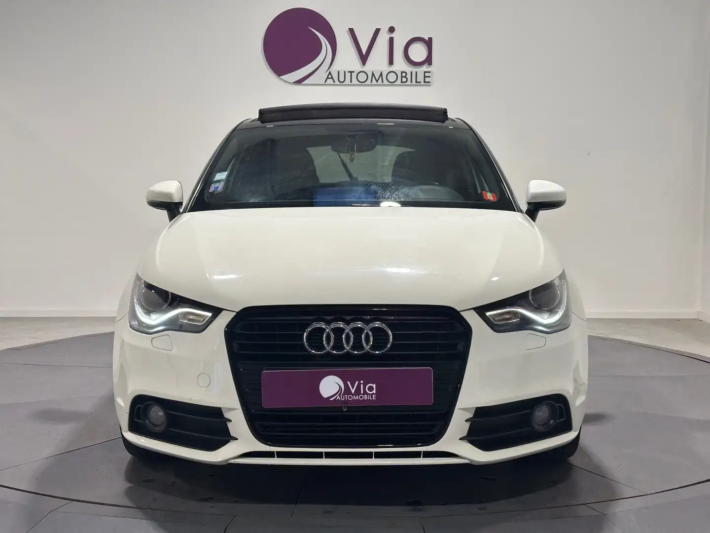 Audi A1 1.6 TDI 105 Ambition - Toit Ouvrant - Blanc - 2